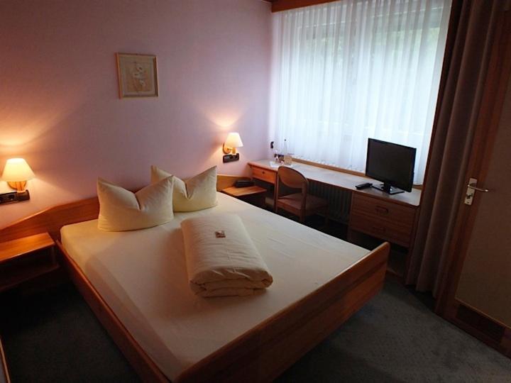 Achkarrer Krone Hotel Achkarren Phòng bức ảnh